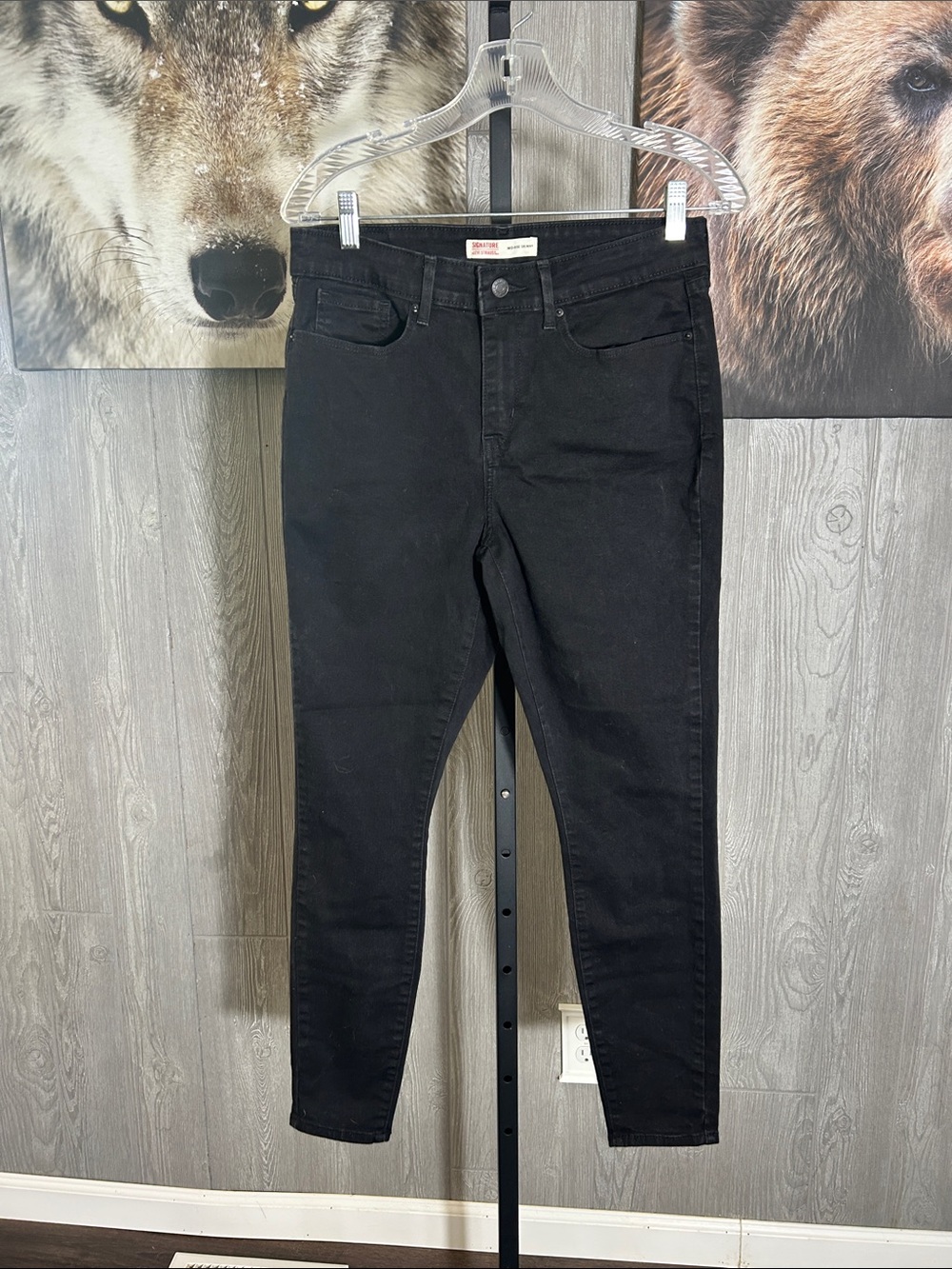 EUC Levi Jeans